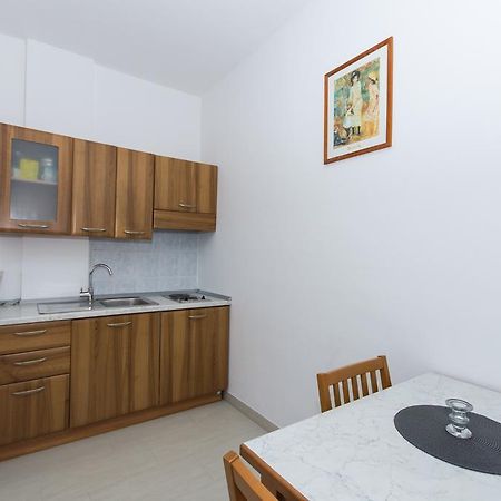 Apartments Bisera Трогир Экстерьер фото